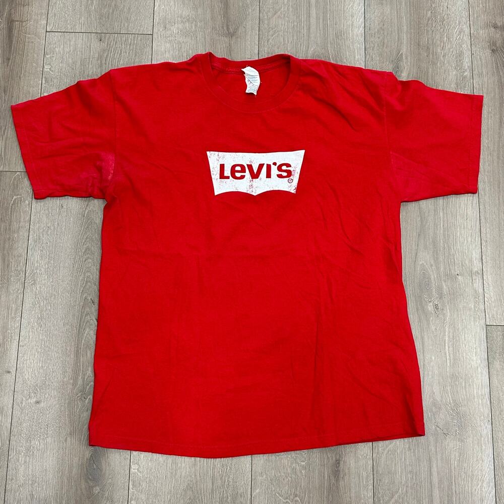 Levi's Logo Classic T Shirt Tee Red White size  XL B18